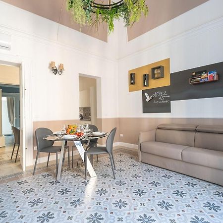 Nitti43 Luxury Apartment Таранто Экстерьер фото